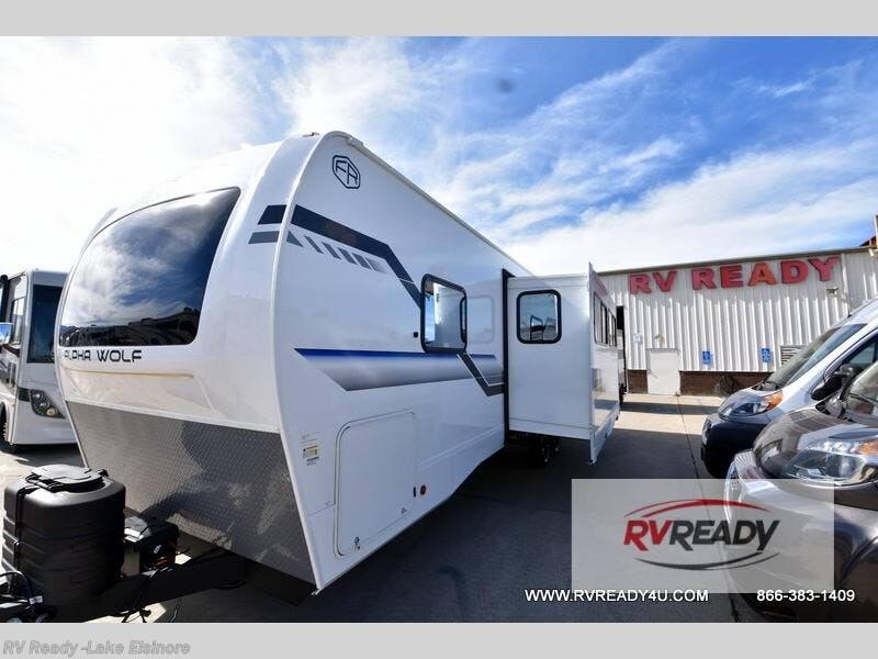 New 2026 Forest River Cherokee Alpha Wolf 26DBH available in Lake Elsinore, California