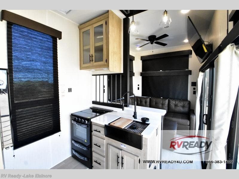 New 2026 Forest River Cherokee Timberwolf Black Label 27MDKBL available in Lake Elsinore, California