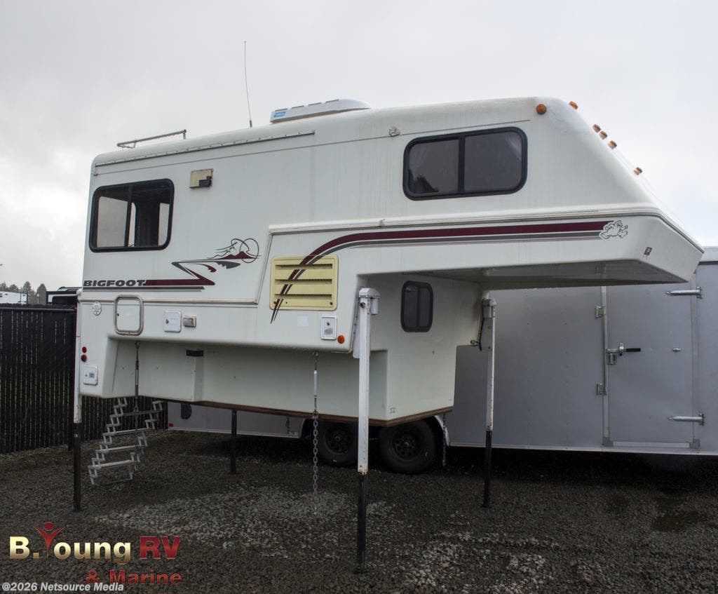 1998 Bigfoot BIG FOOT 9.5 RV for Sale in Milwaukie, OR 97267 11044