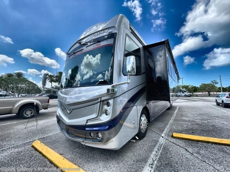 2024 Fleetwood Discovery LXE 44S RV for Sale in Nokomis, FL 34275