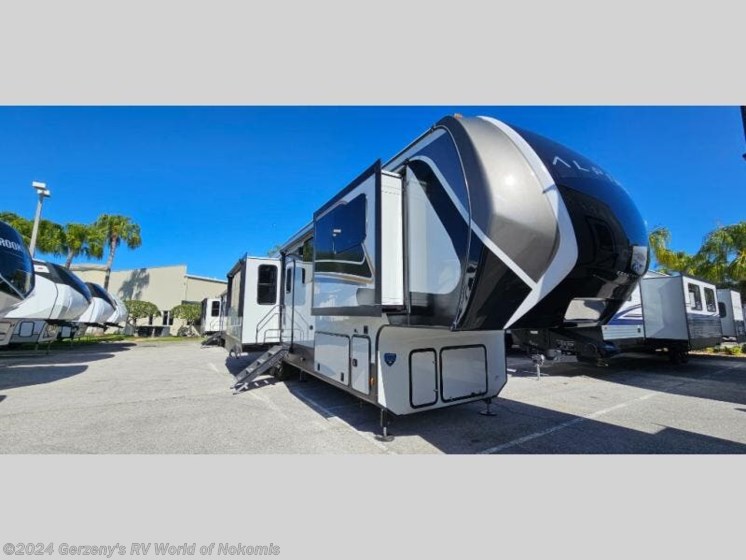 New 2024 Keystone Alpine 3303CK available in Nokomis, Florida