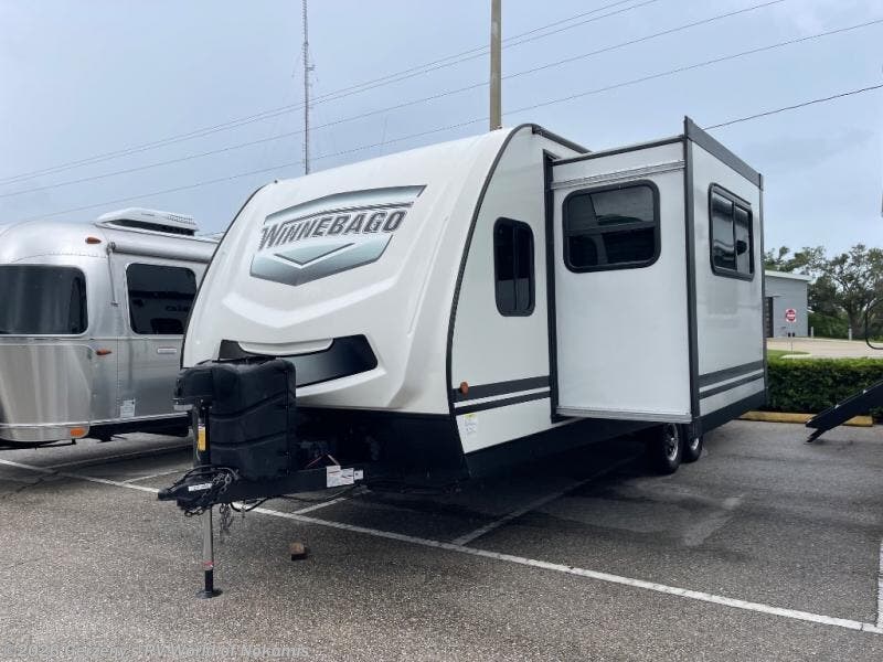 Used 2020 Winnebago Minnie Winnie 2500FL available in Nokomis, Florida