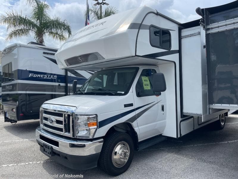 Used 2024 Forest River Sunseeker 2550DSLE available in Nokomis, Florida