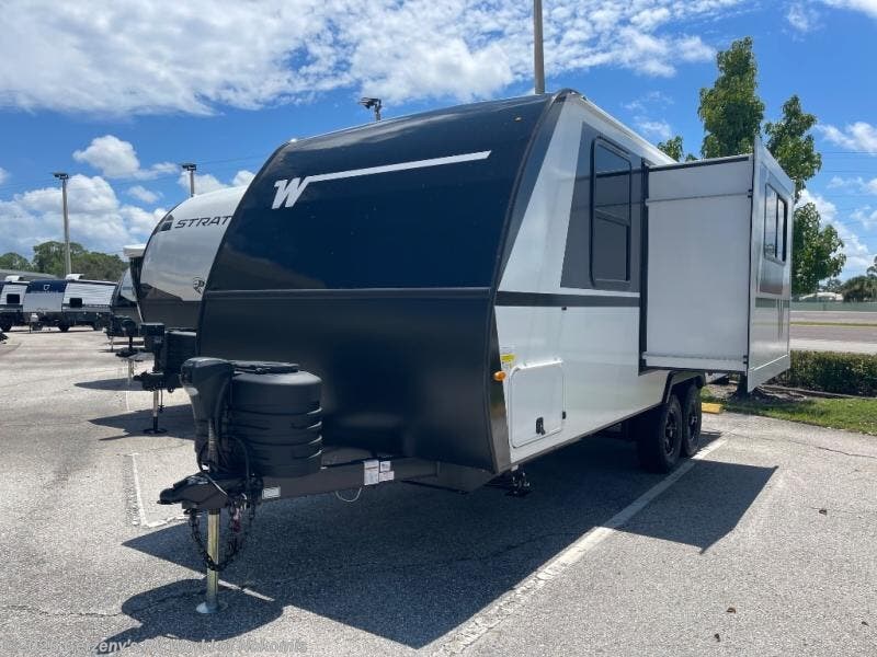 New 2026 Winnebago Micro Minnie 2108DS available in Nokomis, Florida