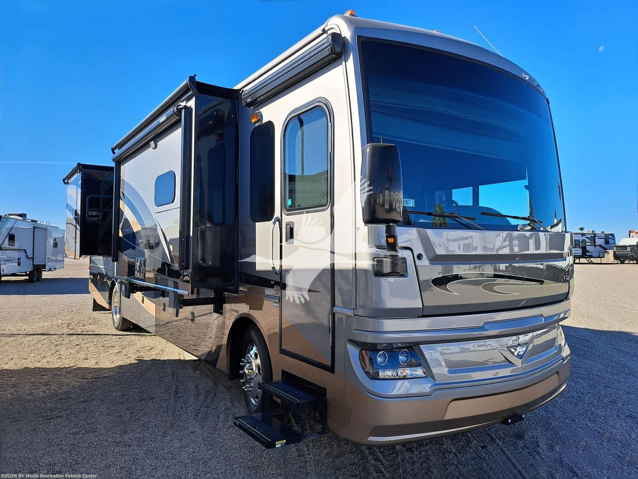 2018 Fleetwood Pace Arrow LXE 38K - Used Class A For Sale by RV World Recreation Vehicle Center in Yuma, Arizona features Air Conditioning, Fireplace