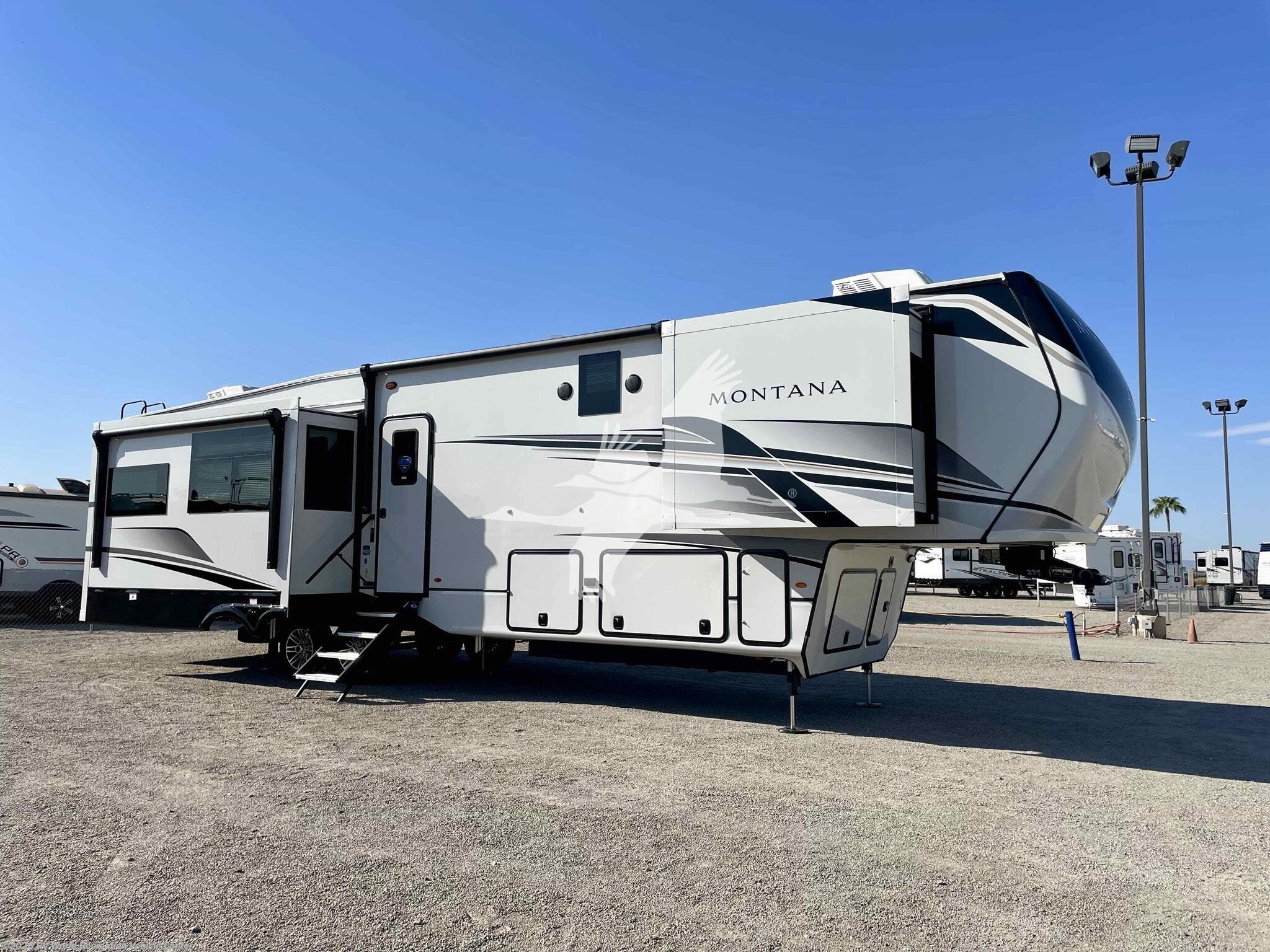 2025 Keystone Montana 3781RL - New Fifth Wheel For Sale by RV World Recreation Vehicle Center in Yuma, Arizona features Air Conditioning, Fireplace