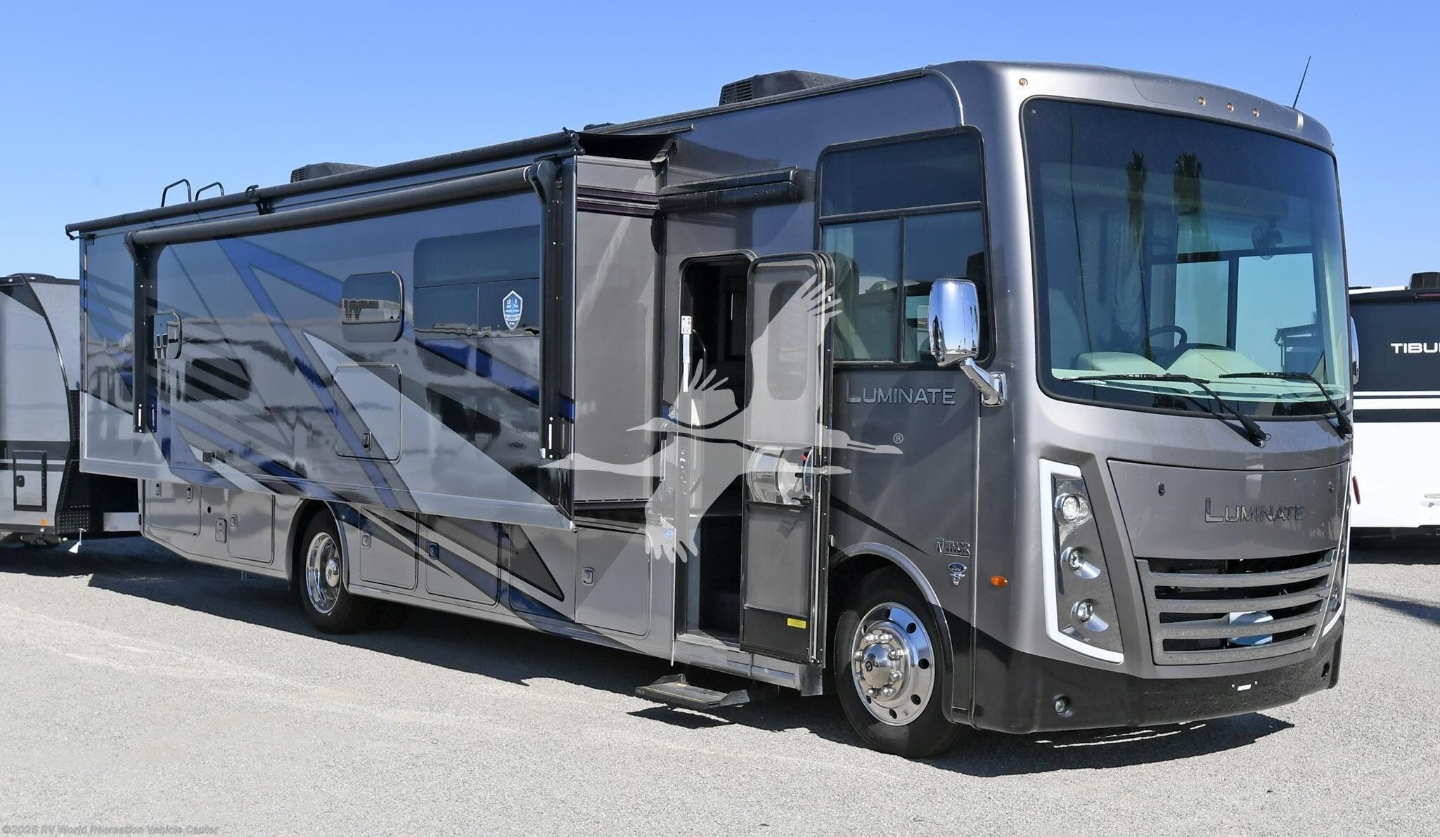 2026 Thor Motor Coach Luminate CC35 - New Class A For Sale by RV World Recreation Vehicle Center in Yuma, Arizona features Fireplace, Air Conditioning