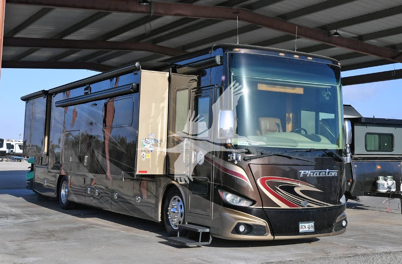 2015 Tiffin Phaeton 40AH - Used Class A For Sale by RV World Recreation Vehicle Center in Yuma, Arizona features Air Conditioning, Fireplace