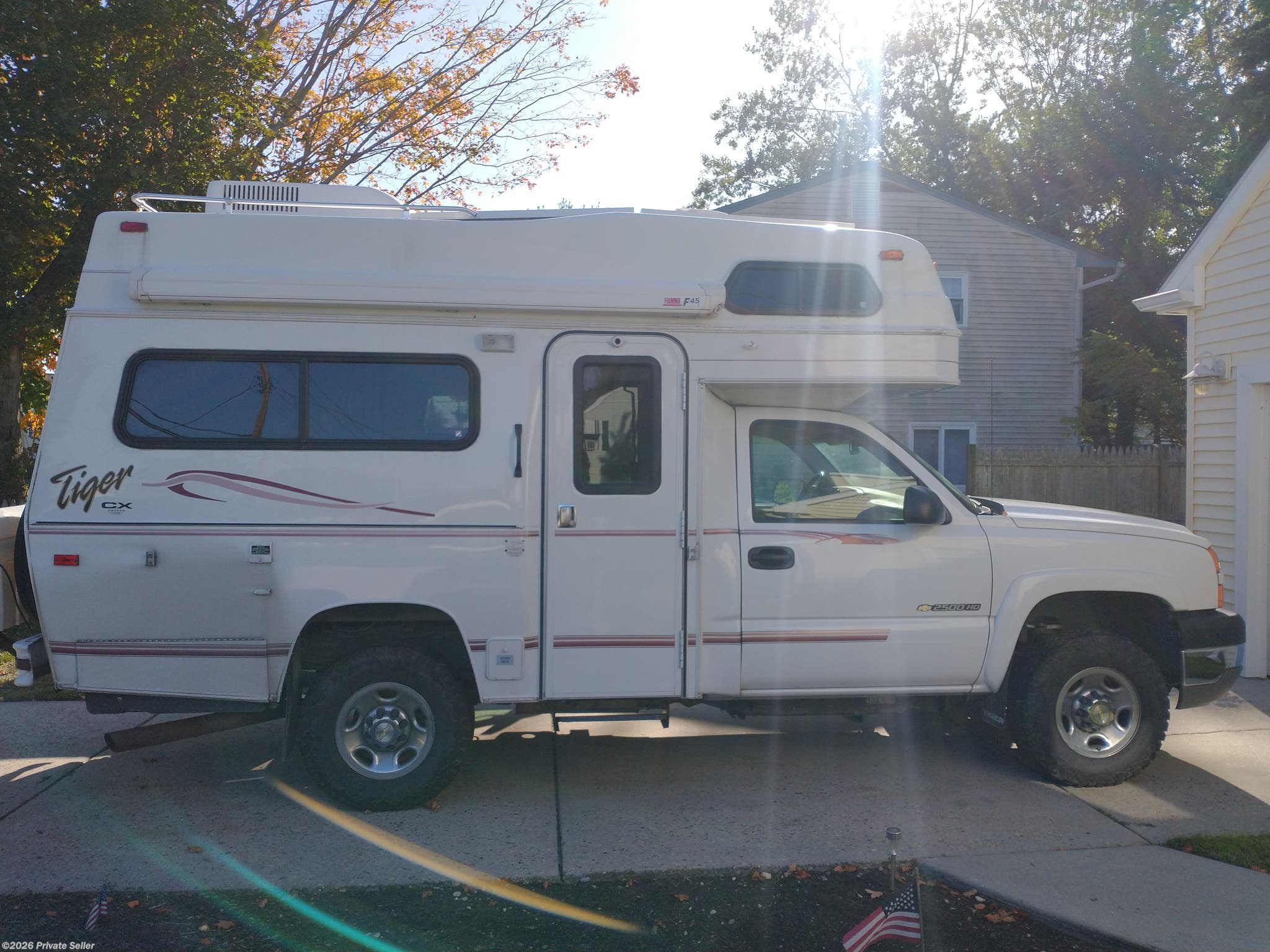 2005 Tiger Bengal CX Cab over sleeper RV for Sale in EHT, NJ 08234