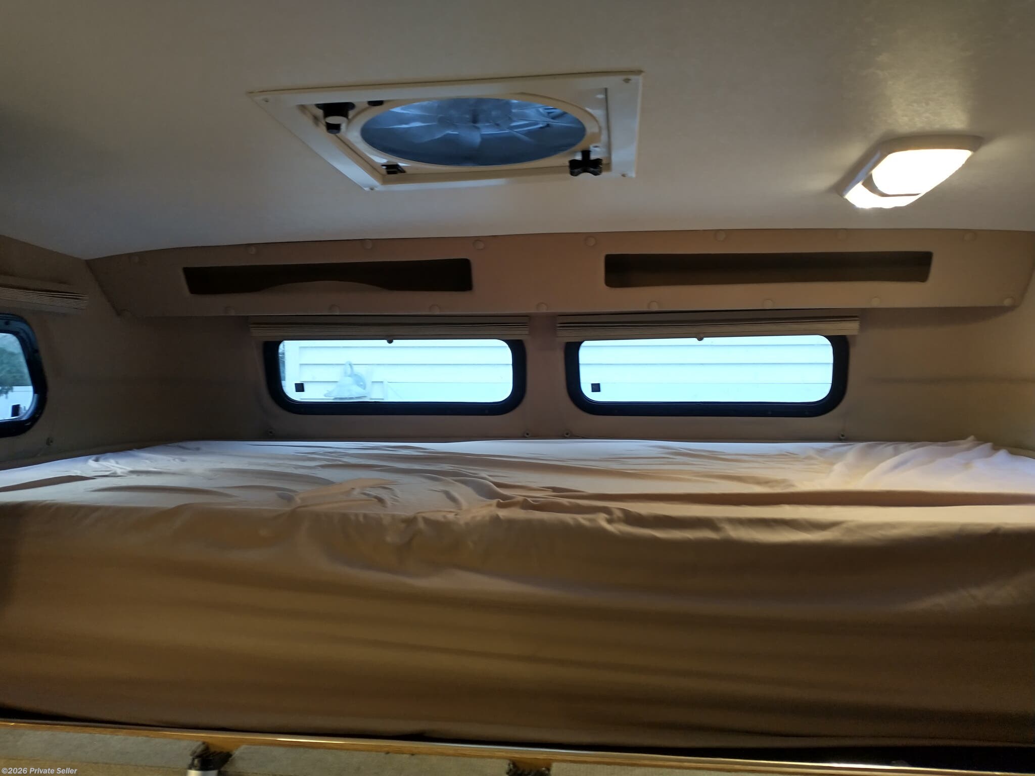 2005 Tiger Bengal CX Cab over sleeper RV for Sale in EHT, NJ 08234