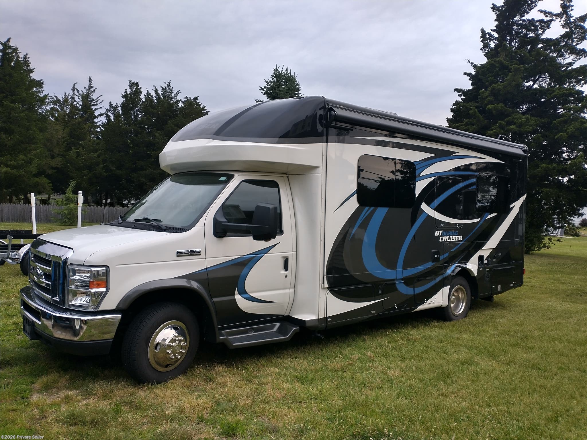 2019 Gulf Stream BTouring Cruiser Rear quean bed - Used Class B+ For Sale by For Sale By Owner in EHT, New Jersey features Furnace, Converter, Enclosed Underbelly, Power Roof Vent, Backup Camera