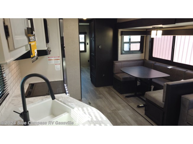 2022 Jayco Jay Flight 32BHDS - New Travel Trailer For Sale by Great Escapes RV Supercenter in Gassville, Arkansas