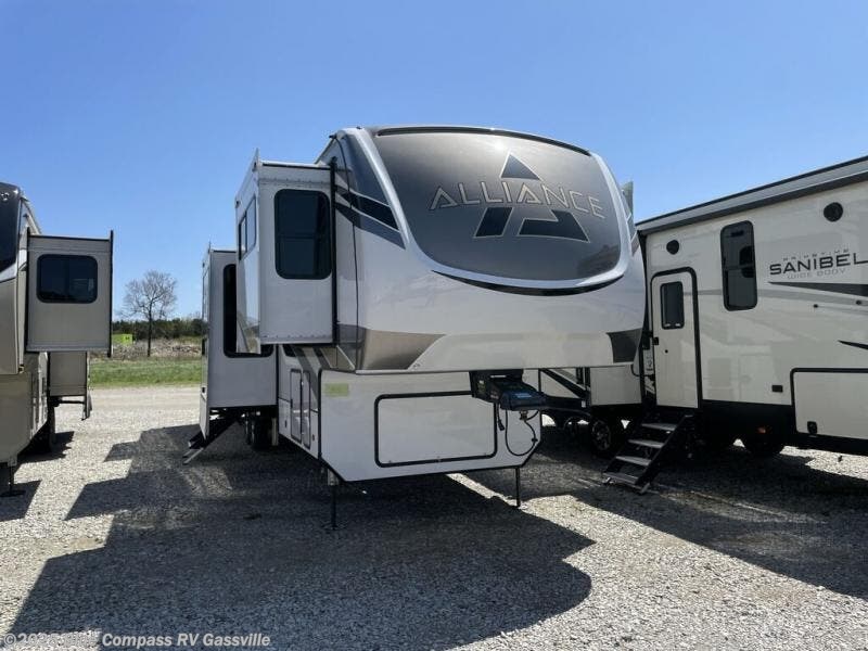 2022 Alliance RV Paradigm 385FL RV for Sale in Gassville, AR 72635