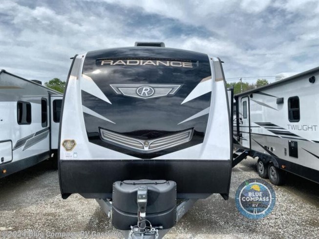 2022 Radiance Ultra Lite 28QD by Cruiser RV from Great Escapes RV Supercenter in Gassville, Arkansas