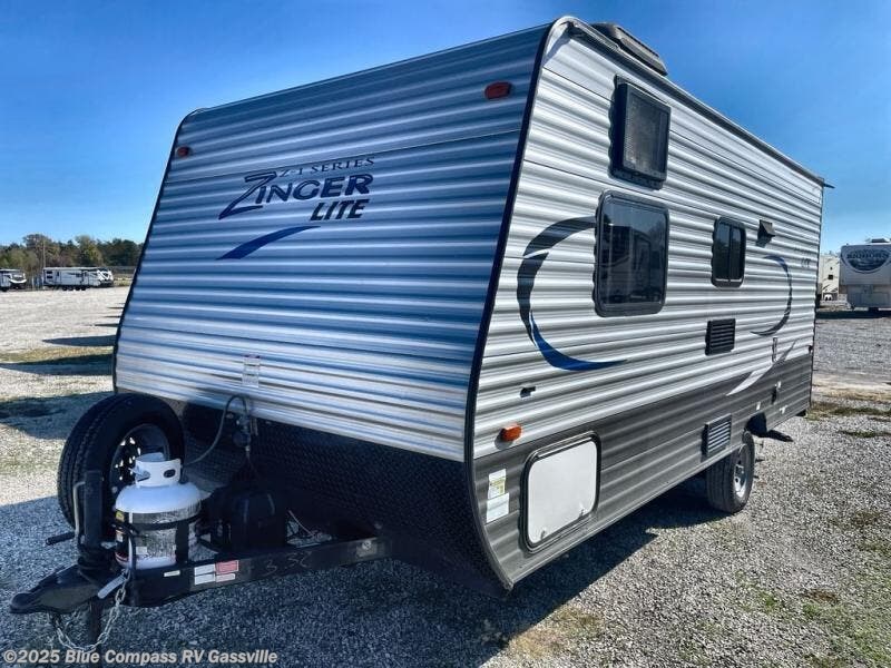 2018 CrossRoads Zinger Z1 Series Lite ZR18RB RV for Sale in Gassville