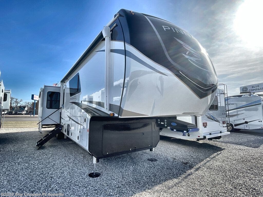 2024 Jayco Pinnacle 38FBRK RV for Sale in Gassville, AR 72635 T79157