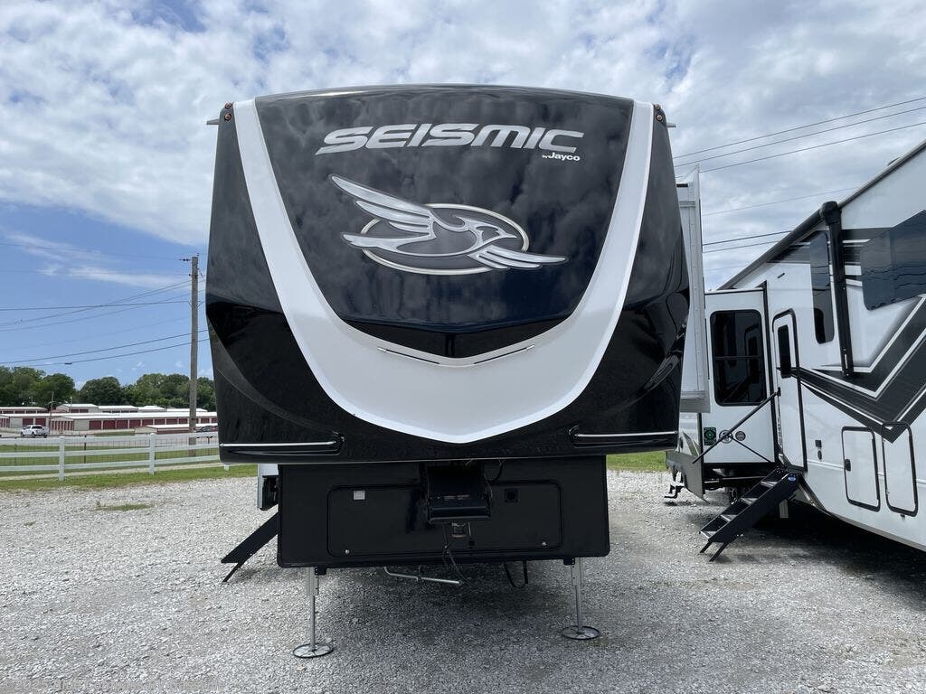 2024 Jayco Seismic 395 RV for Sale in Gassville, AR 72635 T86171