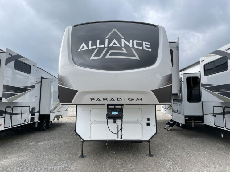 New 2024 Alliance RV Paradigm 375RD available in Gassville, Arkansas