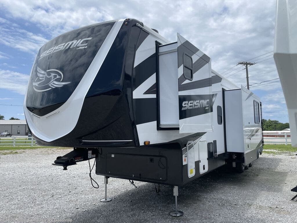 2024 Jayco Seismic 395 RV for Sale in Gassville, AR 72635 T86171