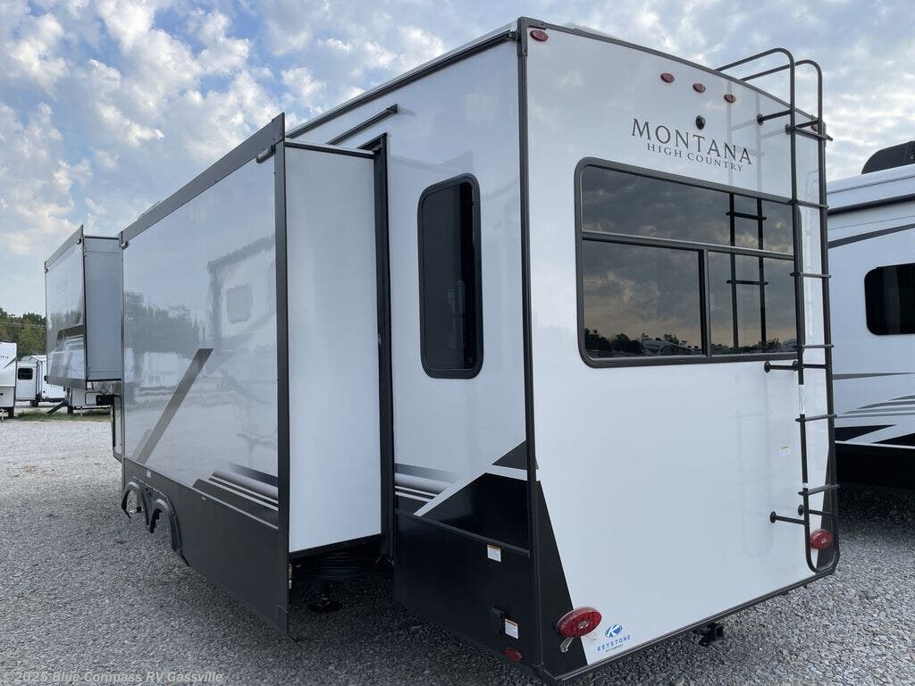 2025 Keystone Montana High Country 295RL RV for Sale in Gassville, AR