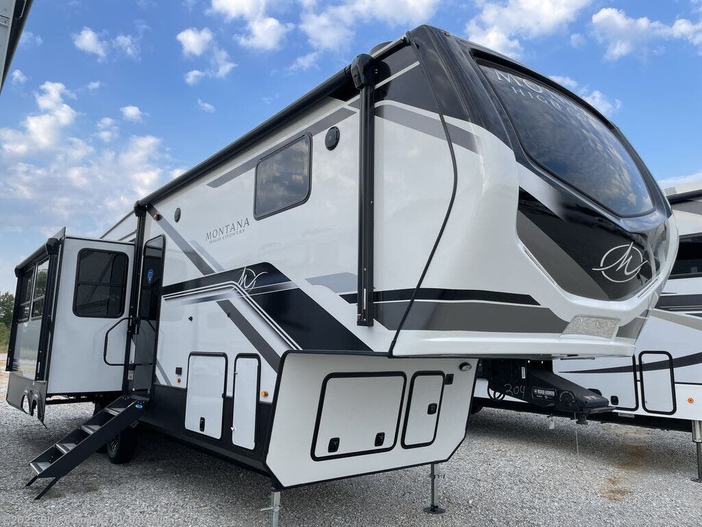 2025 Keystone Montana High Country 295RL RV for Sale in Gassville, AR