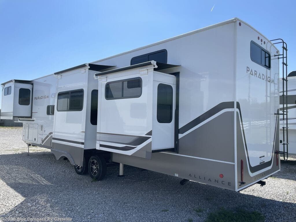 New 2025 Alliance RV Paradigm 395DS available in Gassville, Arkansas