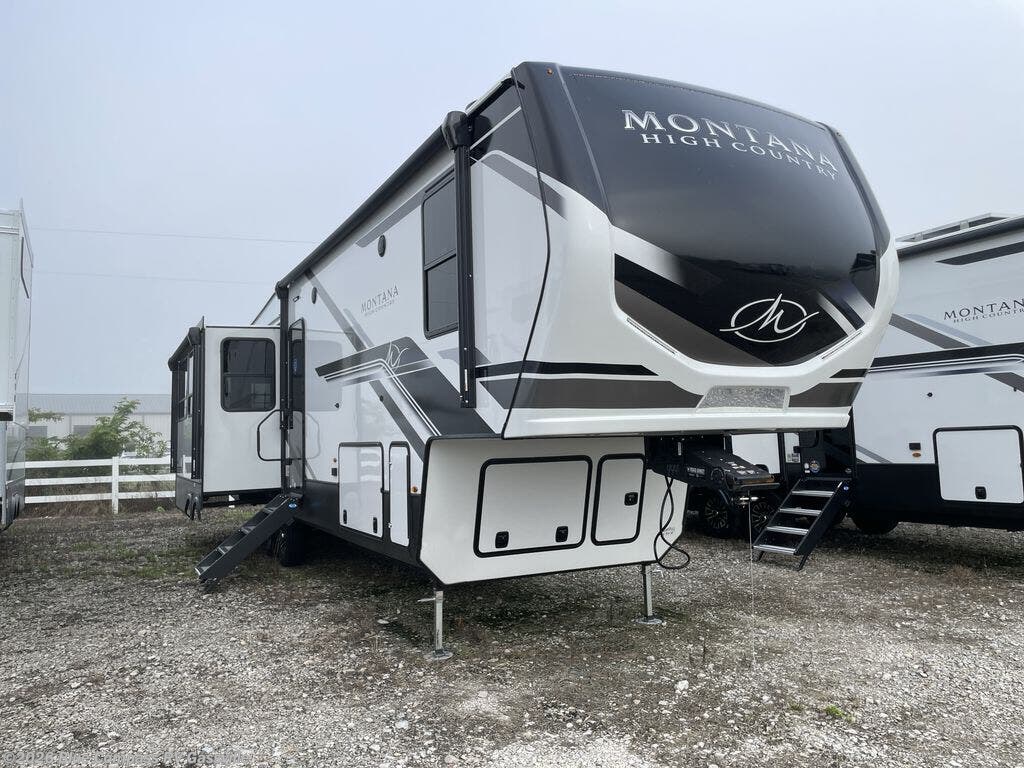 2025 Montana High Country 331RL by Keystone from Blue Compass RV Gassville in Gassville, Arkansas