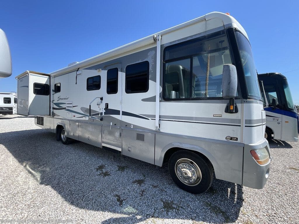 2004 Suncruiser 33V by Itasca from Blue Compass RV Gassville in Gassville, Arkansas