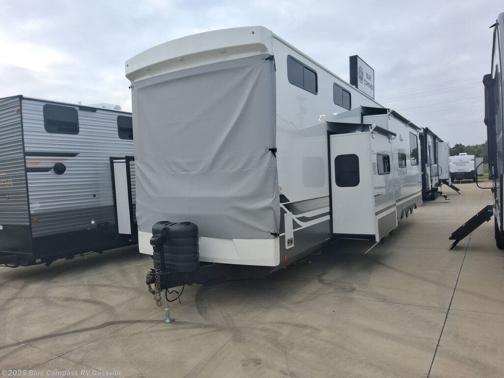 New 2026 Alliance RV Benchmark 44LFT available in Gassville, Arkansas