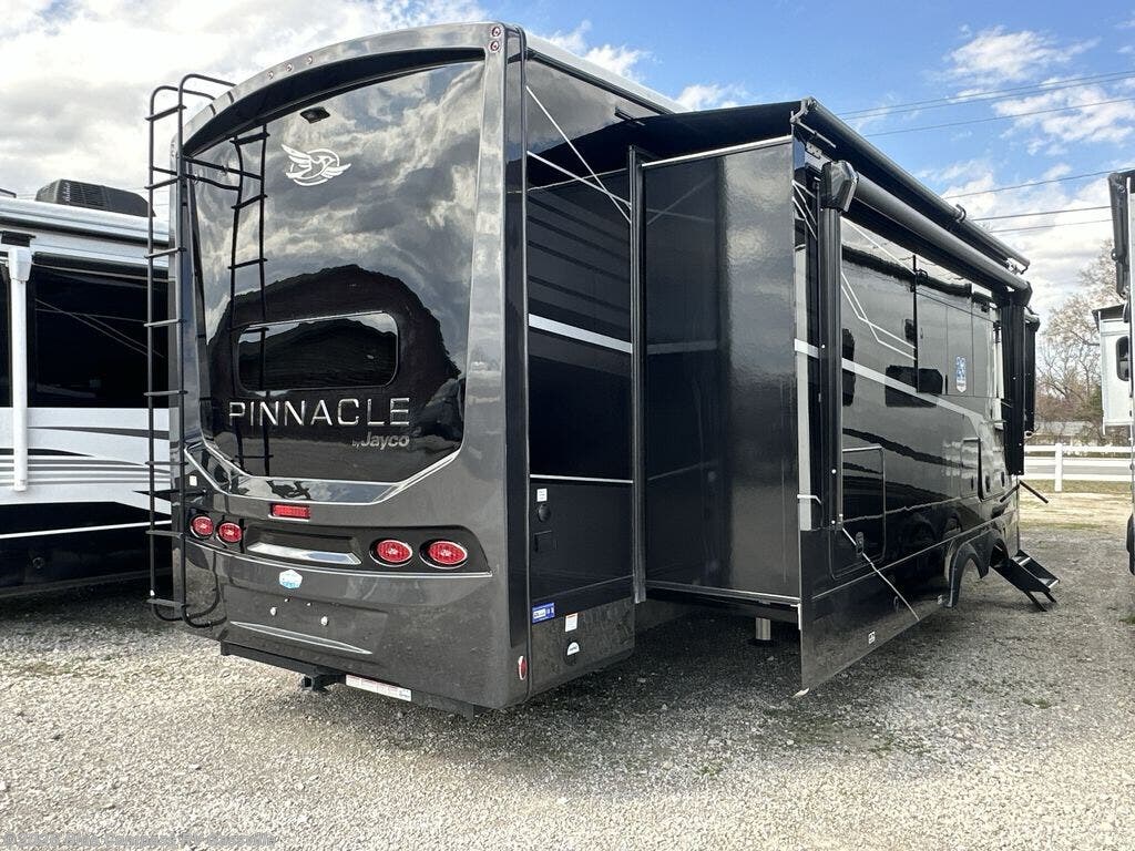 2026 Pinnacle 38FBRK by Jayco from Blue Compass RV Gassville in Gassville, Arkansas