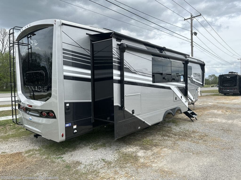 2026 Pinnacle 38FBRK by Jayco from Blue Compass RV Gassville in Gassville, Arkansas