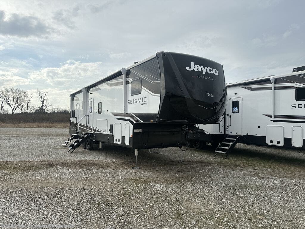 New 2026 Jayco Seismic 359 available in Gassville, Arkansas