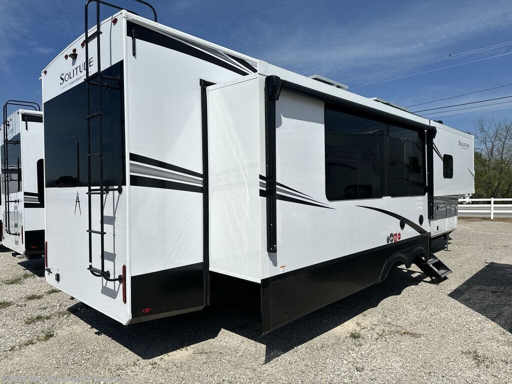 2026 Solitude 417KB by Grand Design from Blue Compass RV Gassville in Gassville, Arkansas