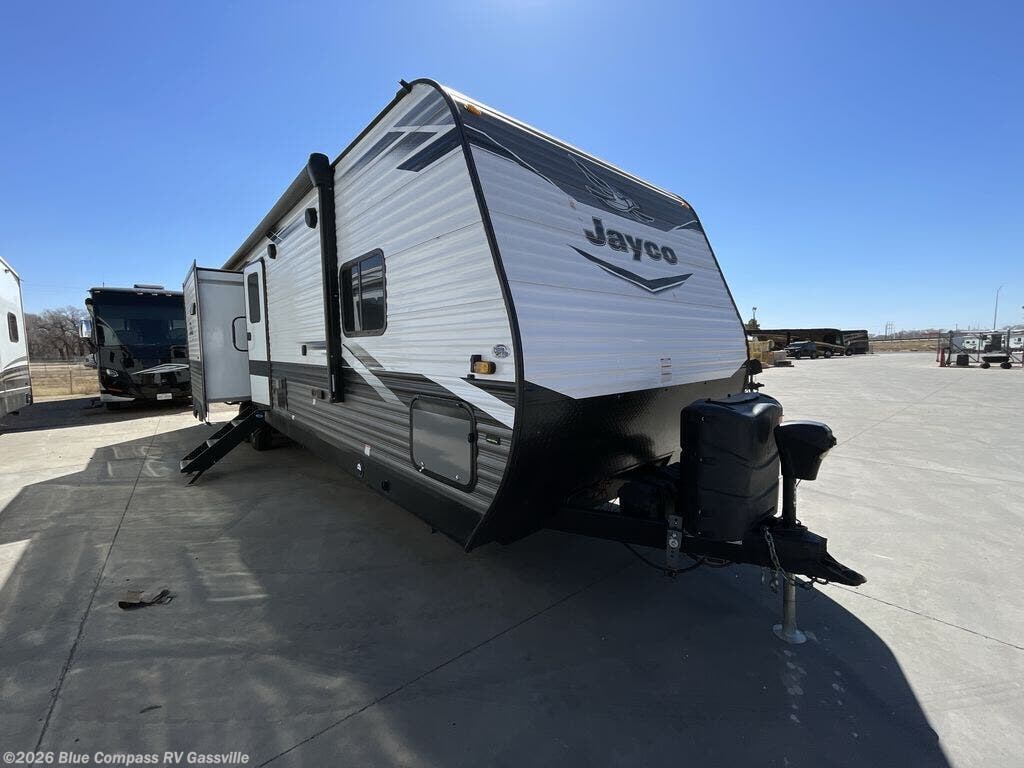 Used 2022 Jayco Jay Flight 33RBTS available in Gassville, Arkansas