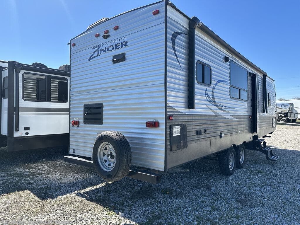 2018 CrossRoads Zinger 280RK - Used Travel Trailer For Sale by Blue Compass RV Gassville in Gassville, Arkansas