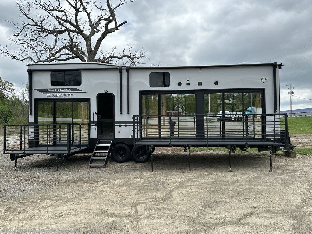 2026 Cherokee Timberwolf Black Label 27MDKBL by Forest River from Blue Compass RV Gassville in Gassville, Arkansas