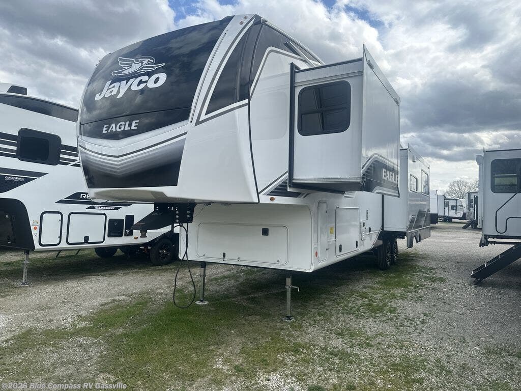 New 2026 Jayco Eagle 335LSTS available in Gassville, Arkansas
