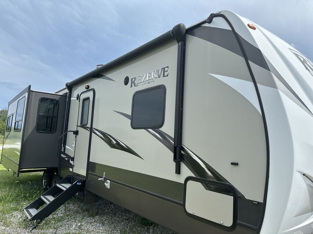 2016 Longhorn 33RL by CrossRoads from Blue Compass RV Gassville in Gassville, Arkansas