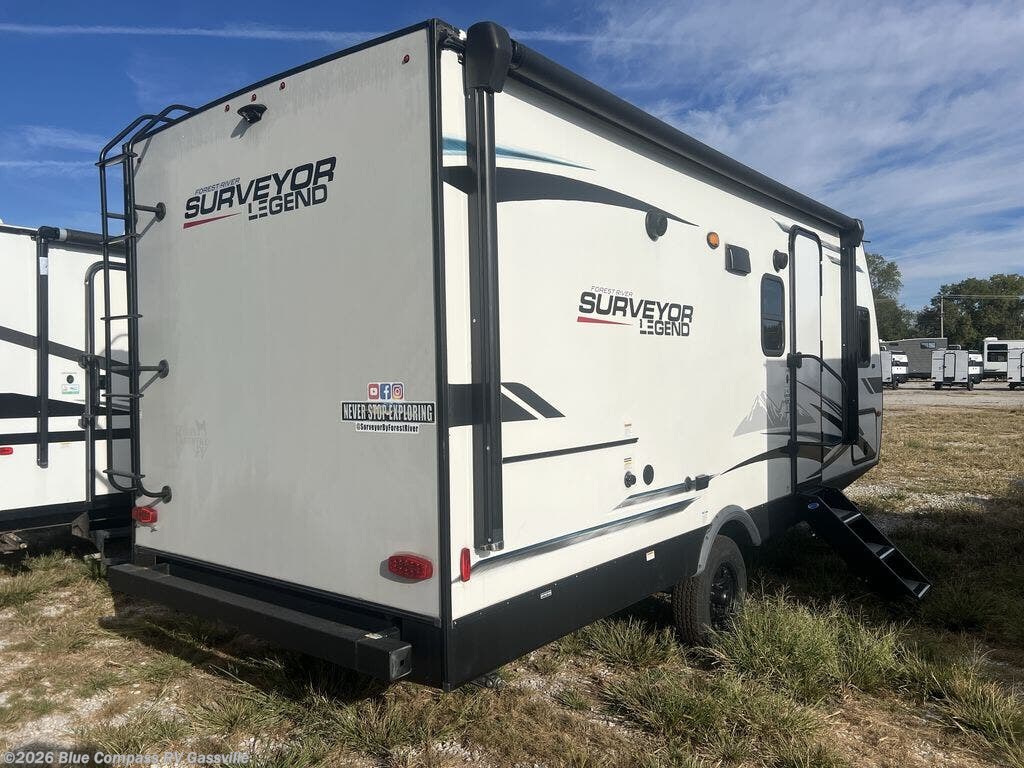2022 Surveyor Legend 19BHLE by Forest River from Blue Compass RV Gassville in Gassville, Arkansas
