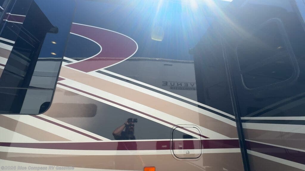 2016 Ellipse Ultra 42HL by Itasca from Blue Compass RV Gassville in Gassville, Arkansas
