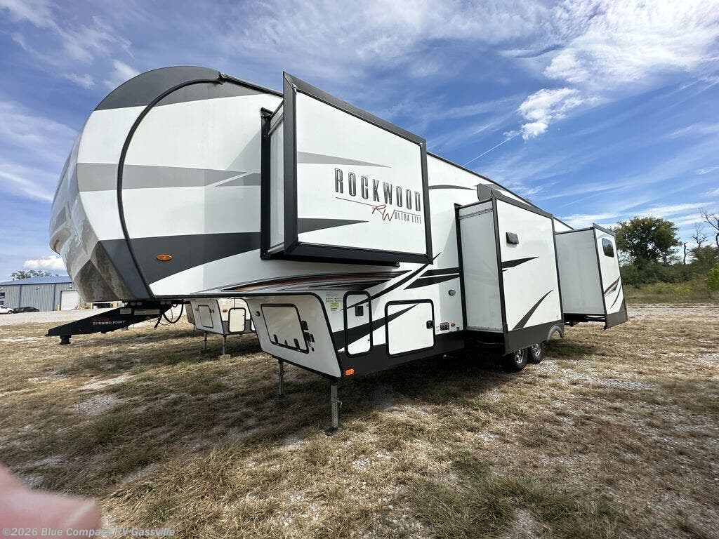 Used 2022 Forest River Rockwood Ultra Lite 2892RB available in Gassville, Arkansas