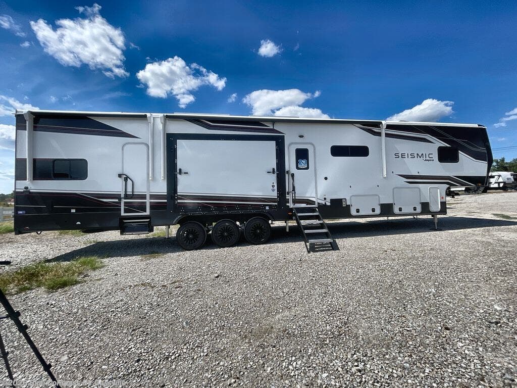 2026 Seismic 413 by Jayco from Blue Compass RV Gassville in Gassville, Arkansas