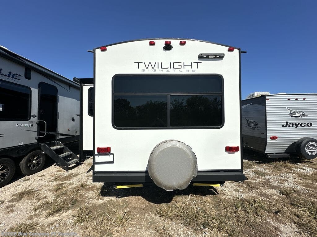 2022 Cruiser RV Twilight Signature TW2690 - Used Travel Trailer For Sale by Blue Compass RV Gassville in Gassville, Arkansas