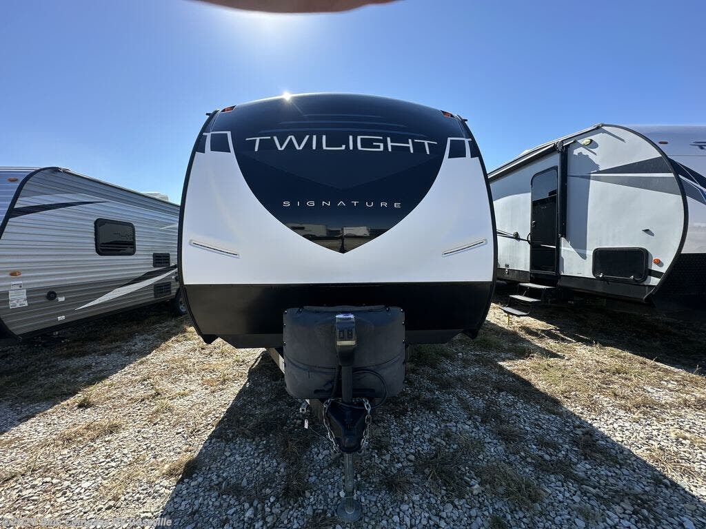 Used 2022 Cruiser RV Twilight Signature TW2690 available in Gassville, Arkansas