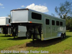 New 2024 Homesteader 3H GN Slant Load w/Dress, 7&apos;8&quot;x7&apos; available in Ruckersville, Virginia