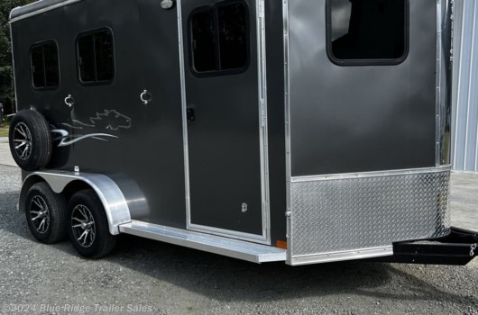 2 Horse Trailer - 2021 Homesteader 2H BP Slant Load w/Dress, 7'8"x7' available Used in Ruckersville, VA