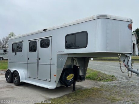 &lt;p&gt;2019 Sundowner Charter SE 2H GN Straight Load w/4&#39; Dress, 7&#39;6&quot;x6&#39;9&quot;, Silver, All Aluminum, Aluminum Floor w/Mats, 2 escape doors, Rear Curtains w/windows, Removeable Partitions, Bridle hooks, 2 saddle racks, Blanket bars, brush box, 2 fans in horse area, TrailerGard Warranty policy w/27 months remaining, Electric/Hydraulic jack, extra battery, wireless camera, 10&#39; coupler set back for short bed truck, torsion axles, Spare tire. Accomodates a 55-56&quot; truck bed, axles can be blocked, GVWR 7000,&amp;nbsp;&lt;/p&gt;