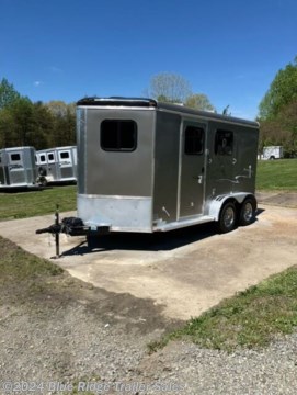 &lt;p&gt;2017 Homesteader 2H BP w/ Dress, Slant Load, Beige, 7&#39;2&quot;x7&#39;, 1&#39; on Short Wall, Rumber Flooring, Aluminum Over Steel Frame, Double Rear Doors, Loading Light, (1) Escape Door at !st Stall, Roof Vents Over Each Stall, Removeable Partitions, Collapsible Rear Tack, 25gal Corner Water Tank w/ Pump, Bridle Hooks, Porch Light at Dress Door, 2-Tier Saddle Rack, Blanket Bars, Clothes Rack, Brush Box, Outside Ties Driver and Passenger Sides, Outside Spare Tire Mount w/ Spare, Outside Steps For Drop Window Access, GVWR 700, Empty 3300, Carry 3700&lt;/p&gt;