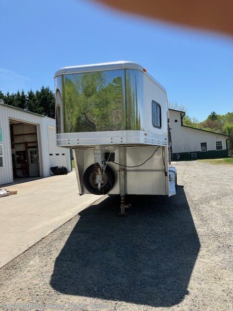 2004 Kiefer Built Genesis 2+1 GN w/Side Ramp &amp; Dress, 7&apos;6&quot;x7&apos; - MAKE OFFER! - Used Horse Trailer for sale by Blue Ridge Trailer Sales in Ruckersville, Virginia