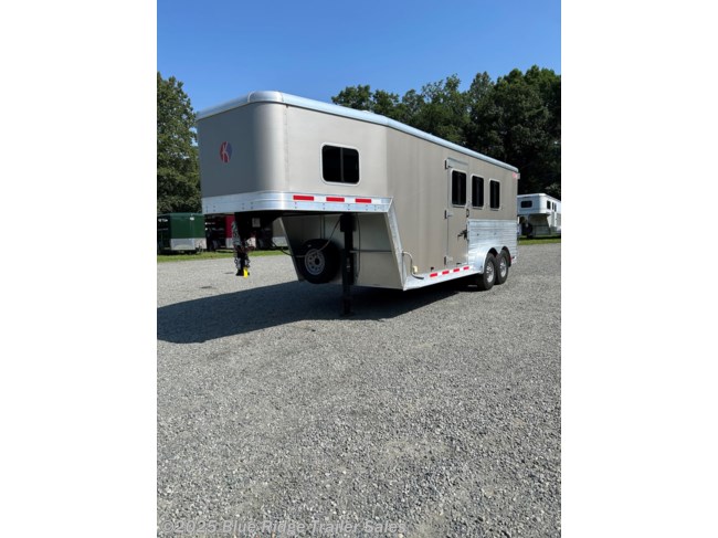 2015 Kiefer 3H GN Slant Load w/ Weekender Package